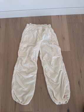 H&M Cream Drawstring Cargo Joggers size 11/12